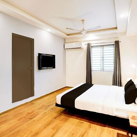 Super Townhouse Jayanagar Hotell Bangalore Exteriör bild