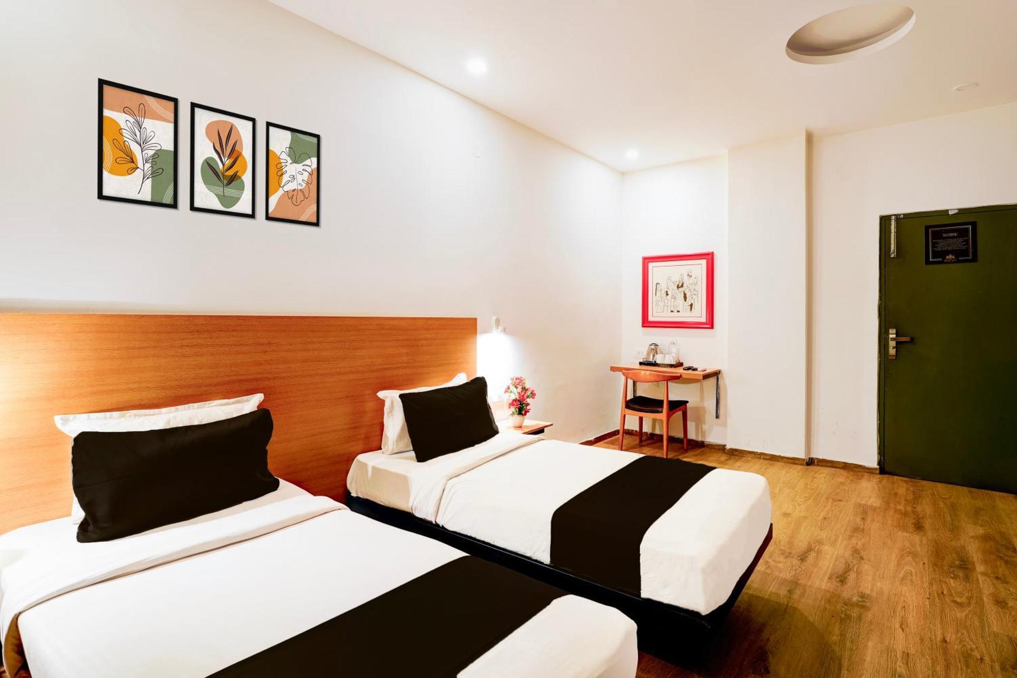 Super Townhouse Jayanagar Hotell Bangalore Exteriör bild