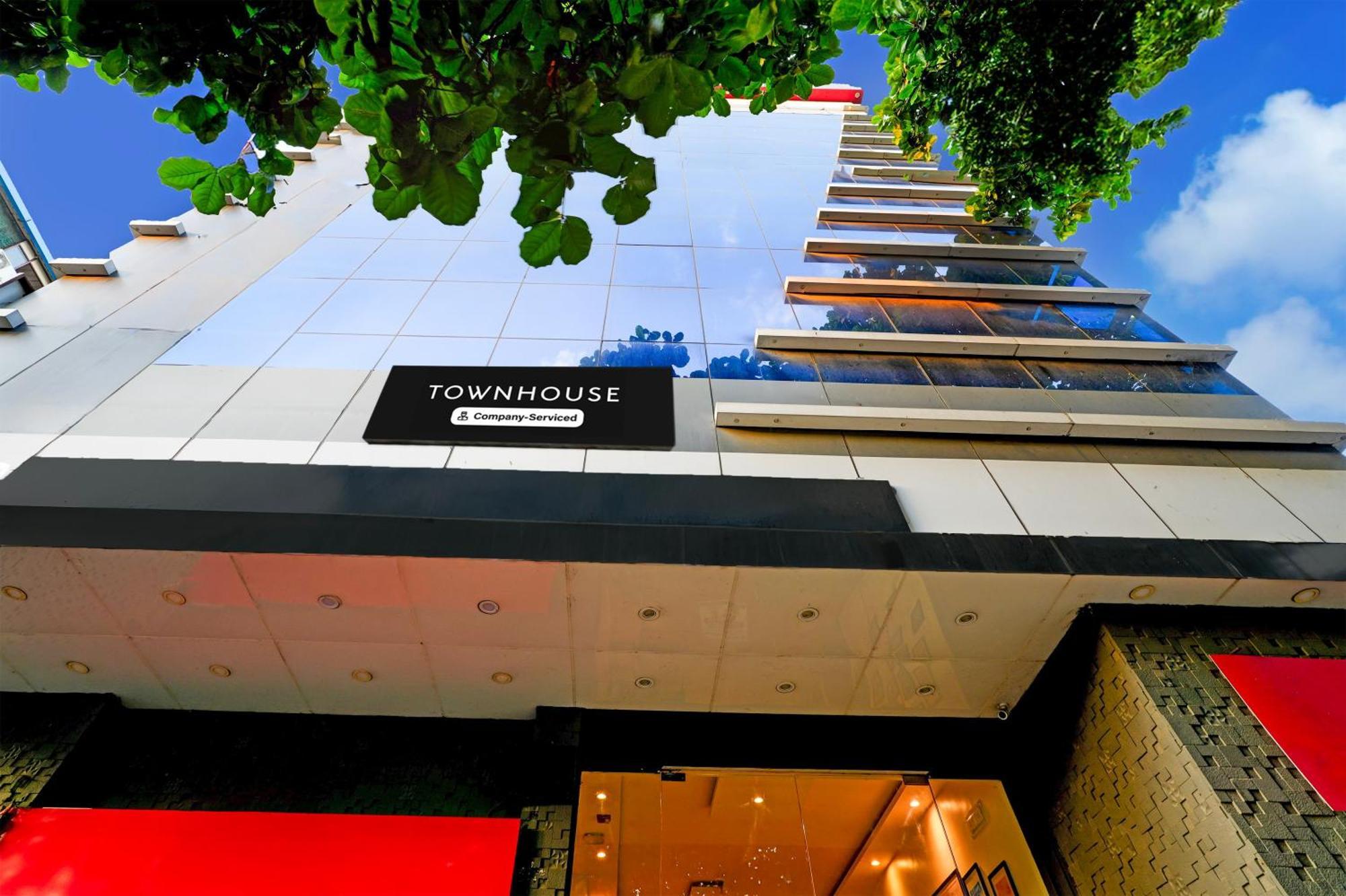 Super Townhouse Jayanagar Hotell Bangalore Exteriör bild