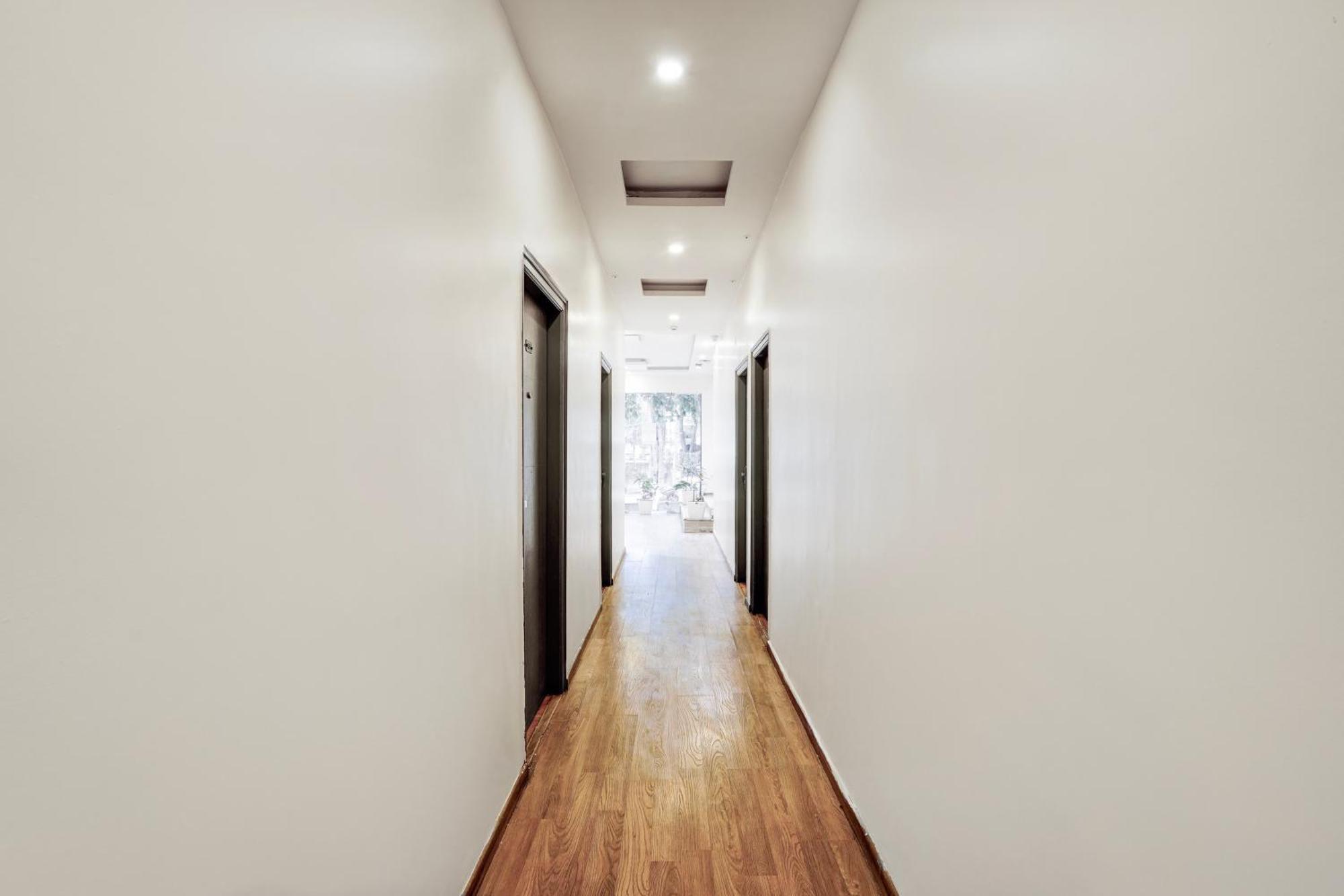 Super Townhouse Jayanagar Hotell Bangalore Exteriör bild